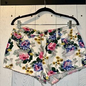Floral Jean Shorts Size 28